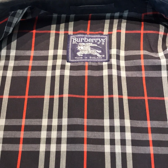 BURBERRYS vintage Spring Jacket purchased in UK - Picture 3 of 10